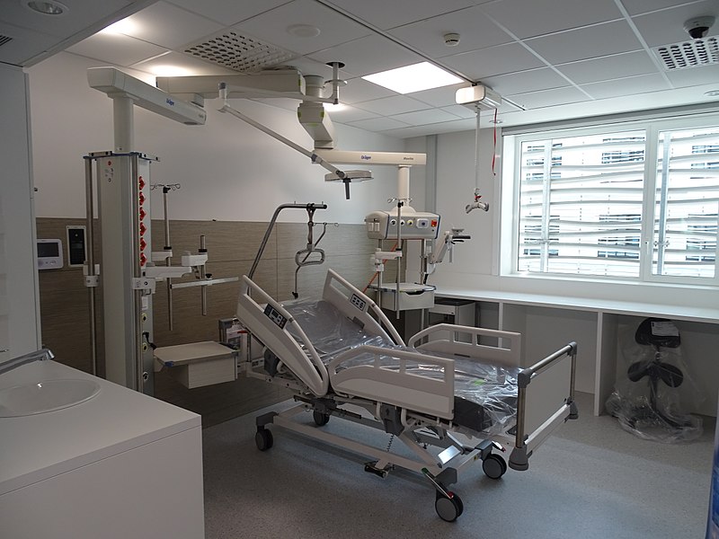 800px-Mechelen_AZ_St_Maarten_Intensive_Care_Unit_01